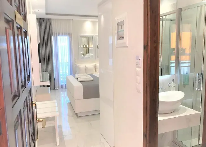 Pensión Amaryllis Luxury Platamonas